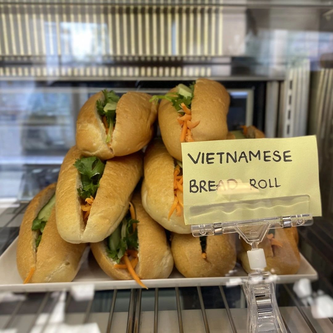 banh mi - vietnamese bread roll